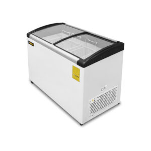 Vista lateral posterior de congelador RHINO CONGECRI-10C con panel de ventilación